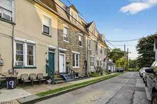 21 Reese Ct, Phillipsburg, NJ 08865 - Photo 3