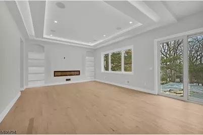 5 Locust Pl, Livingston, NJ 07039 - Photo 13