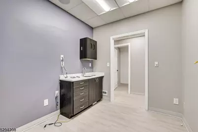 120 Main St, South Bound Brook Boro, NJ 08880 - Photo 17