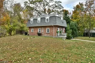 1071 Co Rd 521, Stillwater, NJ 07860 - Photo 3