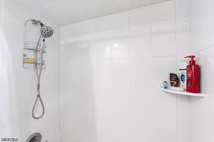 128 Baltimore Ave, Hillside, NJ 07205 - Photo 25