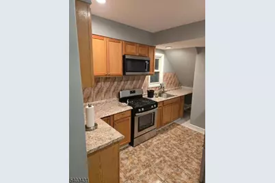 12 Roosevelt Ter, Irvington, NJ 07111 - Photo 5