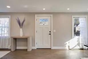 21 A Lombardy Pl, Maplewood, NJ 07040 - Photo 5