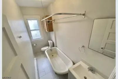 9 Harrison Pl, Clifton, NJ 07011 - Photo 5