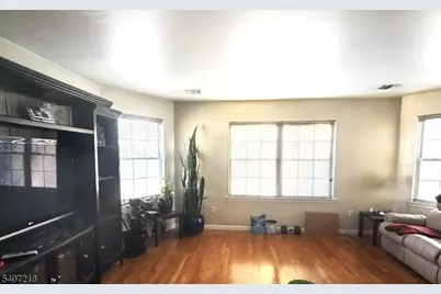 54 Melrose Ave, East Orange, NJ 07018 - Photo 7