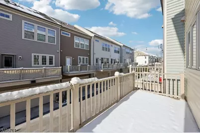 32 Cortland Ct, Livingston Twp., NJ 07039 - Photo 19