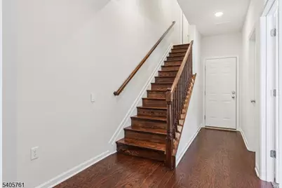 32 Cortland Ct, Livingston Twp., NJ 07039 - Photo 21