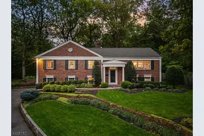 16 Little Wolf Rd, Summit, NJ 07901 - Photo 1