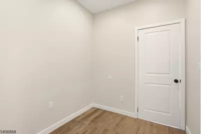 67 Brookdale Ave, Newark, NJ 07106 - Photo 23