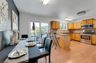 573 Dell Pl, Stanhope, NJ 07874 - Photo 7