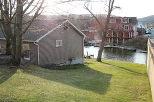 31 Ringwood Ln, West Milford, NJ 07421 - Photo 15