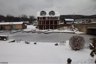 31 Ringwood La, West Milford, NJ 07421 - Photo 13