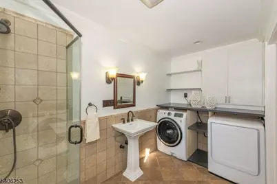 414 Mineral Springs Dr, Rockaway Township, NJ 07801 - Photo 21