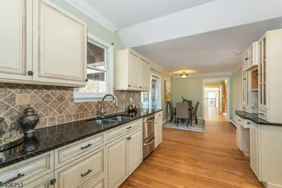 414 Mineral Springs Dr, Rockaway Township, NJ 07801 - Photo 13