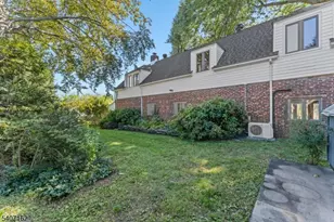 16 Lynn Dr, Clifton, NJ 07013 - Photo 41