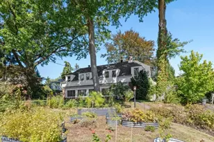 16 Lynn Dr, Clifton, NJ 07013 - Photo 3