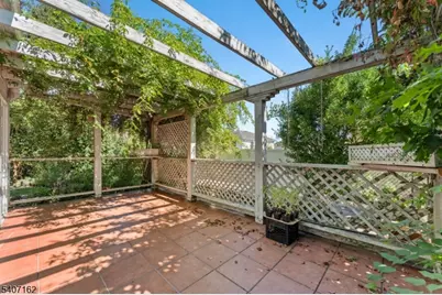 16 Lynn Dr, Clifton, NJ 07013 - Photo 37