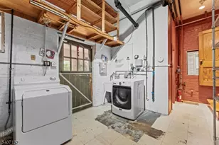 16 Lynn Dr, Clifton, NJ 07013 - Photo 33