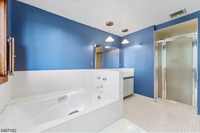 16 Lynn Dr, Clifton, NJ 07013 - Photo 29