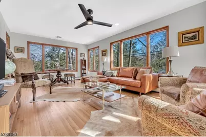 68 High Point Rd, Bloomingdale, NJ 07403 - Photo 3