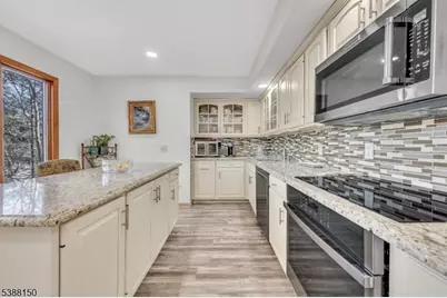 68 High Point Rd, Bloomingdale, NJ 07403 - Photo 33