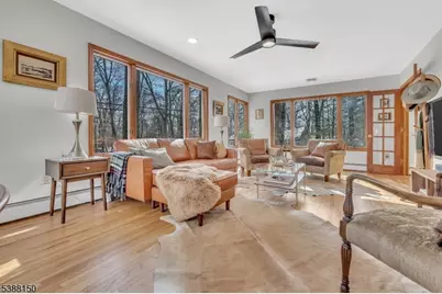 68 High Point Rd, Bloomingdale, NJ 07403 - Photo 5