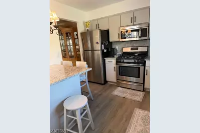 15 Rhea Run #15, Hampton Township, NJ 07860 - Photo 3