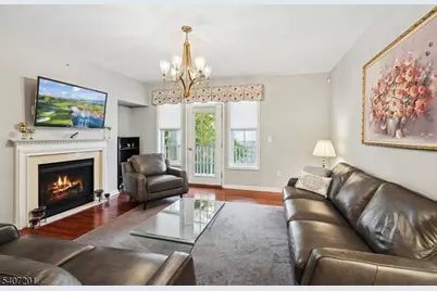 806 Holly Lane #806, Cedar Grove Twp., NJ 07009 - Photo 5