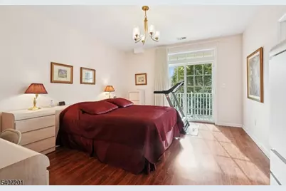 806 Holly Lane #806, Cedar Grove Twp., NJ 07009 - Photo 19