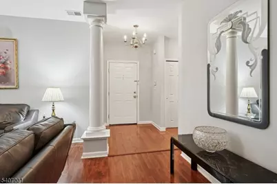 806 Holly Lane #806, Cedar Grove Twp., NJ 07009 - Photo 3