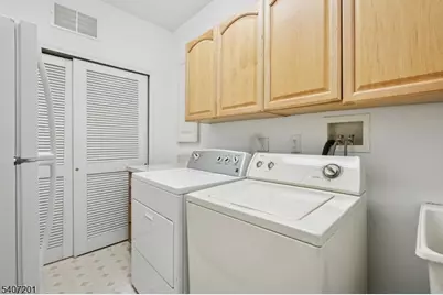 806 Holly Lane #806, Cedar Grove Twp., NJ 07009 - Photo 25