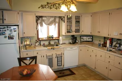 36 Glenwild Ave #1, Bloomingdale, NJ 07403 - Photo 3