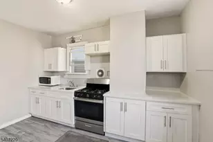 106 Wegman Parkway, Jersey City, NJ 07305 - Photo 23