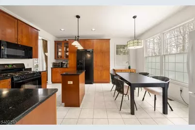 48 Bovensiepen Ct, Roseland, NJ 07068 - Photo 11