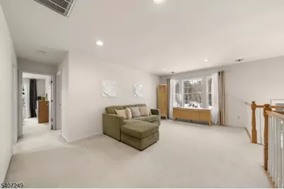 48 Bovensiepen Ct, Roseland, NJ 07068 - Photo 19