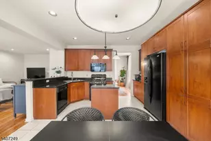 48 Bovensiepen Ct, Roseland, NJ 07068 - Photo 9