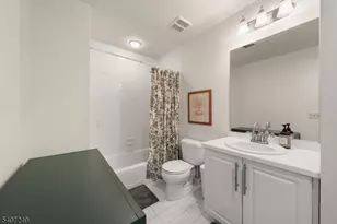 48 Bovensiepen Ct, Roseland, NJ 07068 - Photo 21