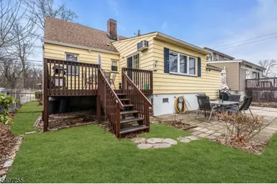 925 Woodland Ave, Union Township, NJ 07083 - Photo 29