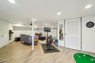 16 S Mountain Rd, Millburn, NJ 07041 - Photo 7