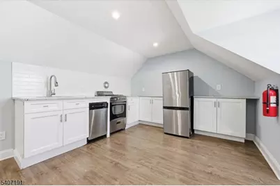 7 Main Ter, Bloomfield, NJ 07003 - Photo 7