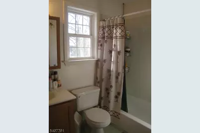 11 Evergreen Dr #64, Clifton, NJ 07014 - Photo 7