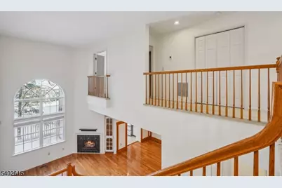 108 Kent Dr, Roseland, NJ 07068 - Photo 17