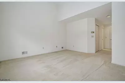 108 Kent Dr, Roseland, NJ 07068 - Photo 27