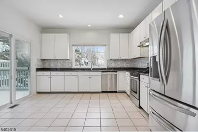 108 Kent Dr, Roseland, NJ 07068 - Photo 11