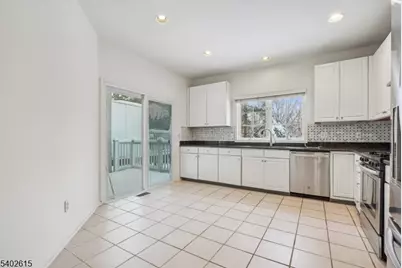 108 Kent Dr, Roseland, NJ 07068 - Photo 13