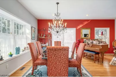 15 Paradise Pl, Roseland, NJ 07068 - Photo 9