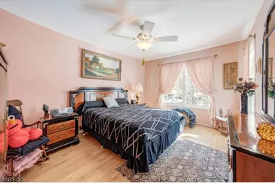 15 Paradise Pl, Roseland, NJ 07068 - Photo 21