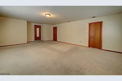 1316 Alps Rd, Wayne, NJ 07470 - Photo 21