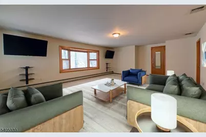 1316 Alps Rd, Wayne, NJ 07470 - Photo 19