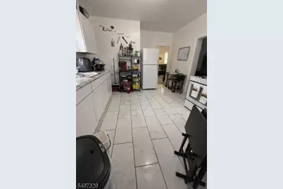 99 Cutler St, Newark, NJ 07104 - Photo 9